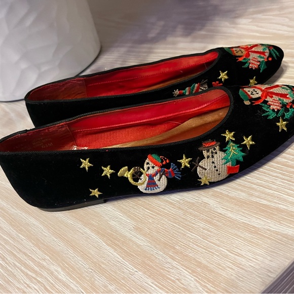Mootsies Tootsies Black Flats with Holiday Embroidery - Picture 2 of 4